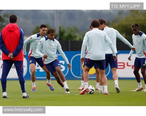 欧锦赛回顾:上海足球队球员个人能力的精彩展现与分析 欧锦赛回顾:上海足球队球员个人能力的精彩展现与分析