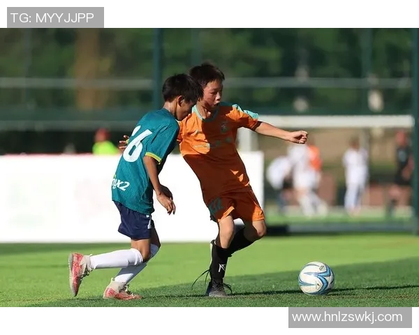 南京足球之旅：那些曾在这座城市留下足迹的足球明星们